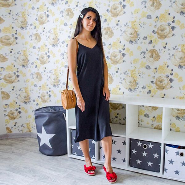 black spaghetti strap summer dress women korean quality v neck elegant sundress robe femme vintage loose women's dress midi, Black;pink
black spaghetti strap summer dress women korean quality v neck elegant sundress robe femme vintage loose women's dress midi, Black;pink