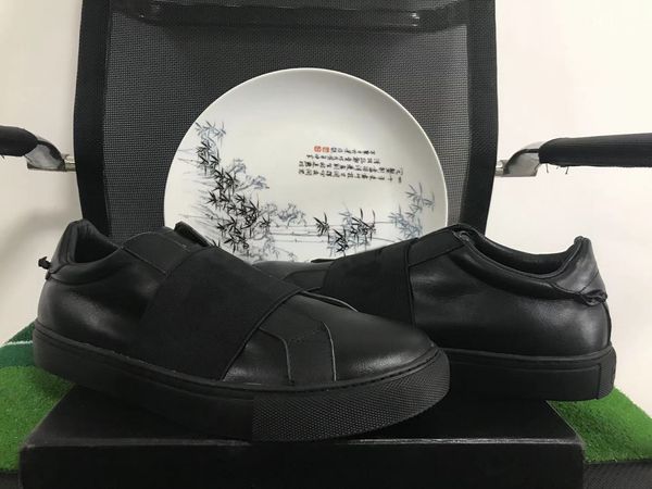 fashion new designer ace mens shoes black straps female designer classic comfortable men and women casual shoes with box
fashion new designer ace mens shoes black straps female designer classic comfortable men and women casual shoes with box