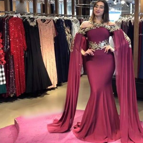 mermaid evening dresses saudi arabic long sleeves lace appliques floor length prom party formal gowns, Black;red
mermaid evening dresses saudi arabic long sleeves lace appliques floor length prom party formal gowns, Black;red