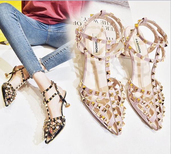 2019 korean version of the summer pointed stiletto fashion girl high heels chic rivet strap roman sandals female, Black
2019 korean version of the summer pointed stiletto fashion girl high heels chic rivet strap roman sandals female, Black