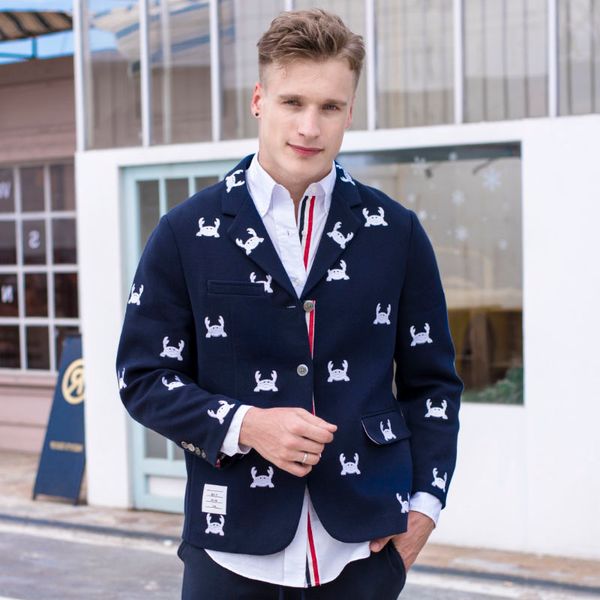 2020 fashion tb thom brand blazer men british casual suit slim fit men's jacket spring and autumn crab embroidery cotton coat, White;black
2020 fashion tb thom brand blazer men british casual suit slim fit men's jacket spring and autumn crab embroidery cotton coat, White;black