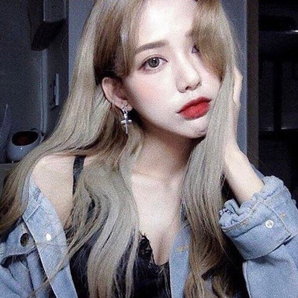 factory direct hairpiece long curly hair lady big wave in the liu hai pear flower head explosion section wholesale, Black
factory direct hairpiece long curly hair lady big wave in the liu hai pear flower head explosion section wholesale, Black