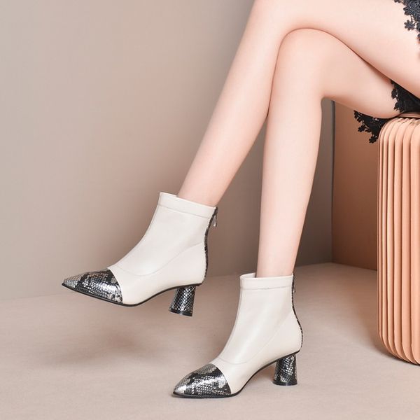 mljuese 2020 women ankle boots cow leather winter short plush round heels boots snake strip women party dress size 41, Black
mljuese 2020 women ankle boots cow leather winter short plush round heels boots snake strip women party dress size 41, Black