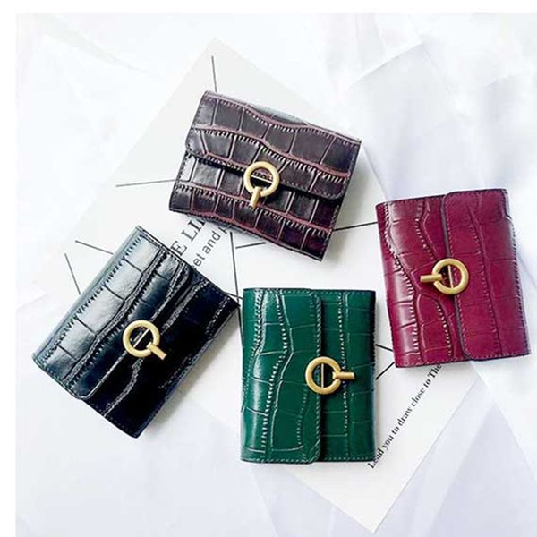 ladies leather wallet card package id card more cute small simple crocodile pattern slim wallet, Red;black
ladies leather wallet card package id card more cute small simple crocodile pattern slim wallet, Red;black