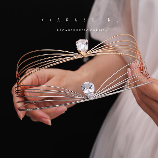 retro simple fashion bridal headdress crown wedding jewelry french bride head crown studio hair accessories, Golden;white
retro simple fashion bridal headdress crown wedding jewelry french bride head crown studio hair accessories, Golden;white