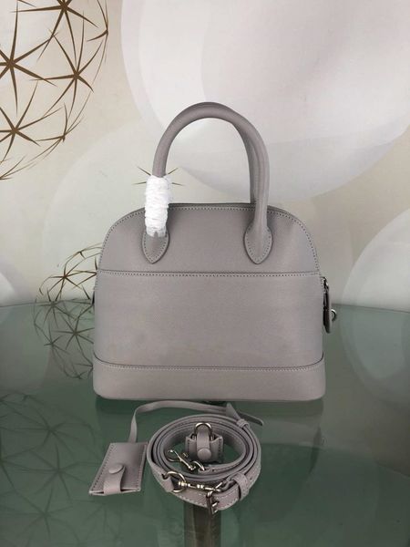 2020 brand fashion designer luxury handbag shell bag luxury women tote bag genuine leather with box seven kinds of color
2020 brand fashion designer luxury handbag shell bag luxury women tote bag genuine leather with box seven kinds of color