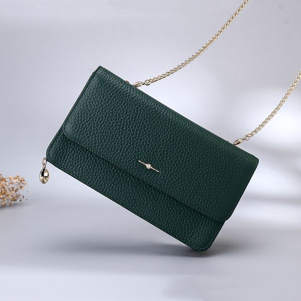 2020 ladies new shoulder bag messenger small square bag fashion casual small fresh messenger genuine leather handbag
2020 ladies new shoulder bag messenger small square bag fashion casual small fresh messenger genuine leather handbag
