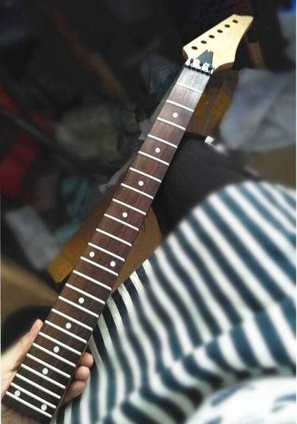 24frets клен электрическая гитара neck палисандр накладка декор точки дерево цвет гитары аксессуары частей музыкальные instrumen
24frets клен электрическая гитара neck палисандр накладка декор точки дерево цвет гитары аксессуары частей музыкальные instrumen