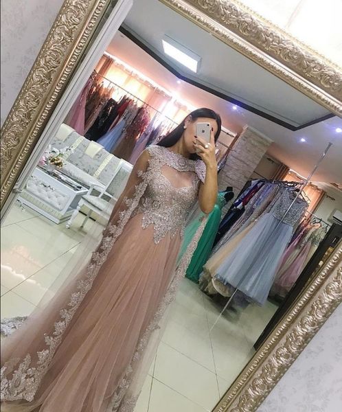 plus size champagne african prom evening dresses with cape sweetheart beadinga line 2020 long tulle party gala dress with lace applique, Black;red
plus size champagne african prom evening dresses with cape sweetheart beadinga line 2020 long tulle party gala dress with lace applique, Black;red