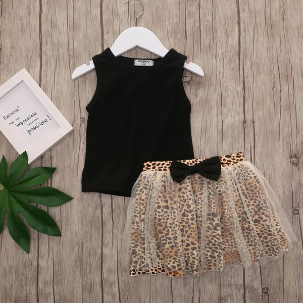 girls baby cotton knitting solid color vest + leopard print mesh bow skirt lovely two-piece, White
girls baby cotton knitting solid color vest + leopard print mesh bow skirt lovely two-piece, White