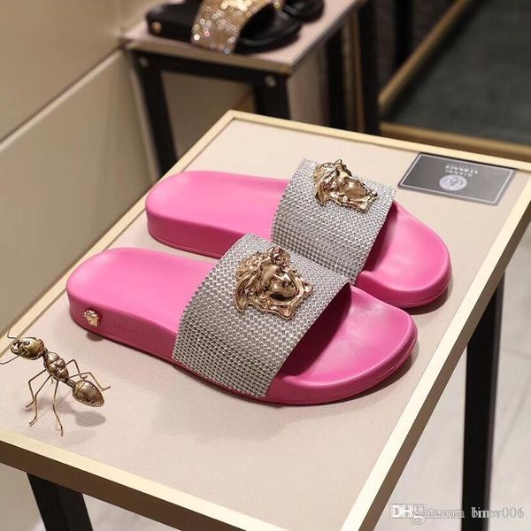 designer men's and women's fashion casual slippers, men's and women's diamond casual slippers, with box, Black
designer men's and women's fashion casual slippers, men's and women's diamond casual slippers, with box, Black