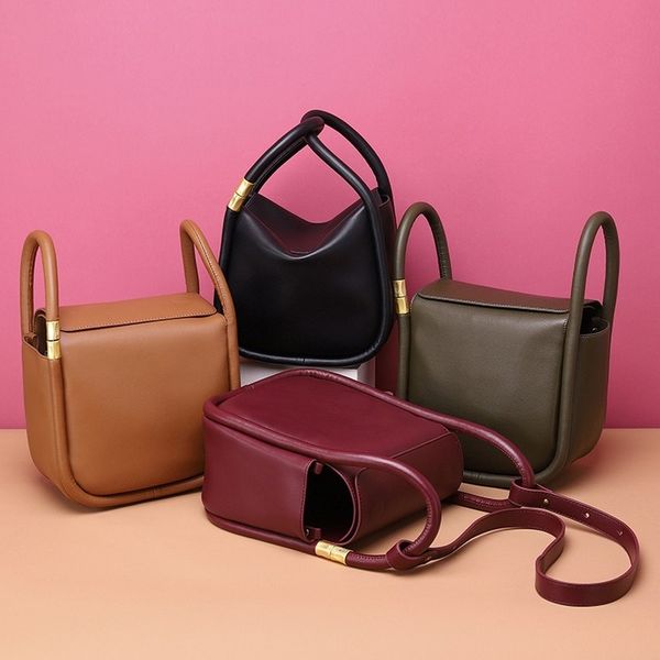 2020 spring new shoulder dou fu bao leisure bucket bag handbags fashion genuine leather shoulder bag
2020 spring new shoulder dou fu bao leisure bucket bag handbags fashion genuine leather shoulder bag
