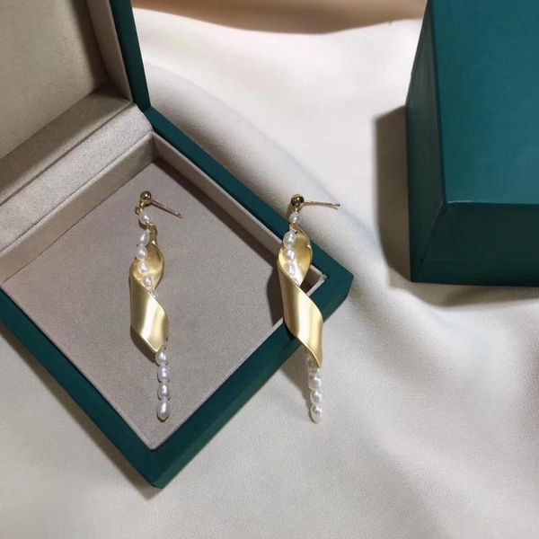drop-earrings with natural fresh water pearl,original design irregular geometry for women earrings,party decor gift, Silver
drop-earrings with natural fresh water pearl,original design irregular geometry for women earrings,party decor gift, Silver