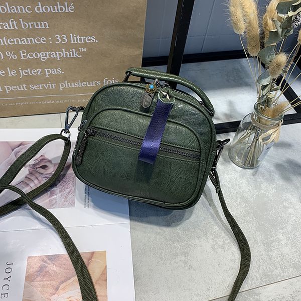 ретро женская сумка 2019 новый кроссбоди небольшой мешок корейской моды досуг одно плечо мини-сумочка
ретро женская сумка 2019 новый кроссбоди небольшой мешок корейской моды досуг одно плечо мини-сумочка