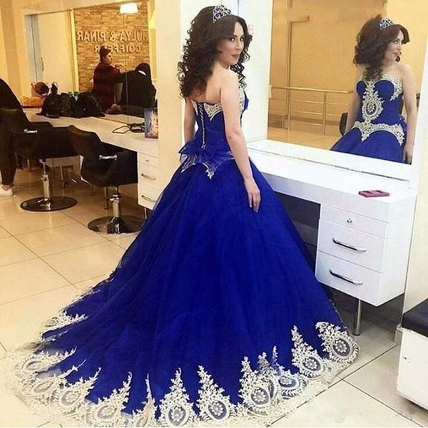 Саудовская Arabic Royal Blue Quinceanera платье Sweet Heart развертка Поезд золото аппликации Пром
Саудовская Arabic Royal Blue Quinceanera платье Sweet Heart развертка Поезд золото аппликации Пром