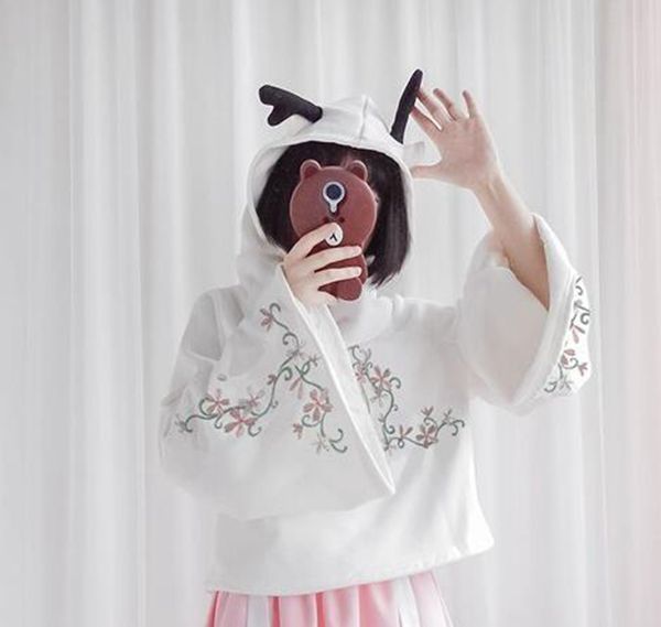 christmas gifts cute white deer hooded coat flower embroidery women sweatshirt hoodies white/black
christmas gifts cute white deer hooded coat flower embroidery women sweatshirt hoodies white/black