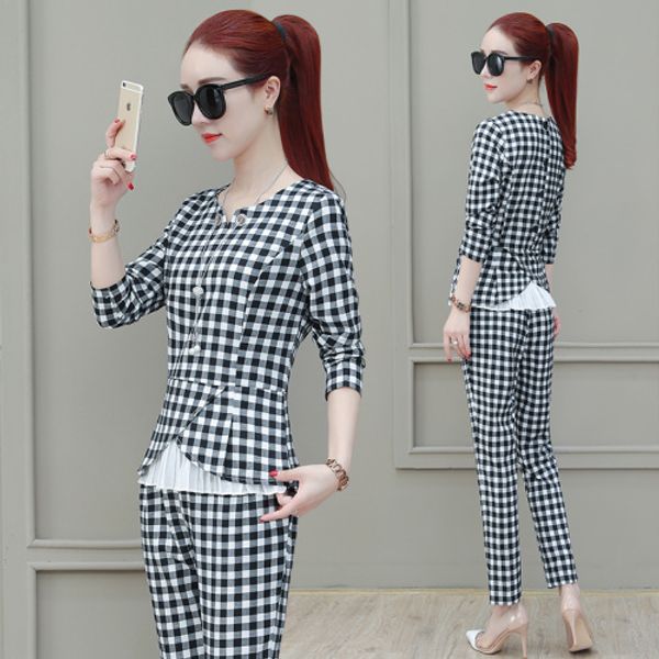 plaid 2 piece set women lattice tracksuit women conjunto feminino ensemble femme survetement year-old female costume woman suit, Gray
plaid 2 piece set women lattice tracksuit women conjunto feminino ensemble femme survetement year-old female costume woman suit, Gray