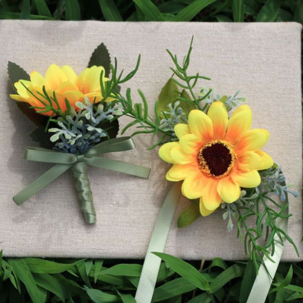 artificial silk sunflowers man groom botounniere women bride wrist corsage wedding flower party decoration
artificial silk sunflowers man groom botounniere women bride wrist corsage wedding flower party decoration