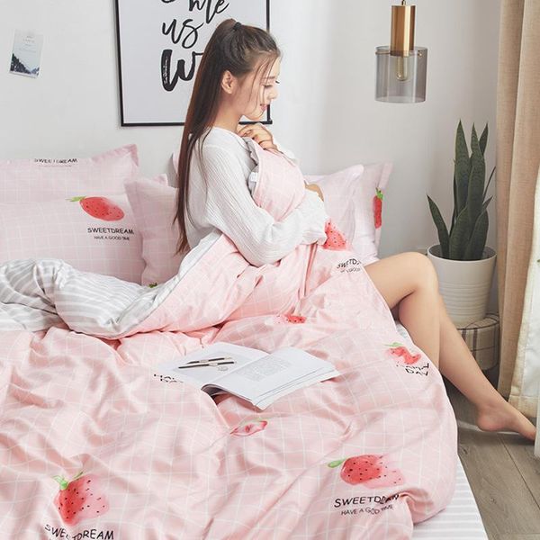 designer bed comforters sets duvet cover twin full king single modern fashion comfortable quilt cover printing home one piece
designer bed comforters sets duvet cover twin full king single modern fashion comfortable quilt cover printing home one piece