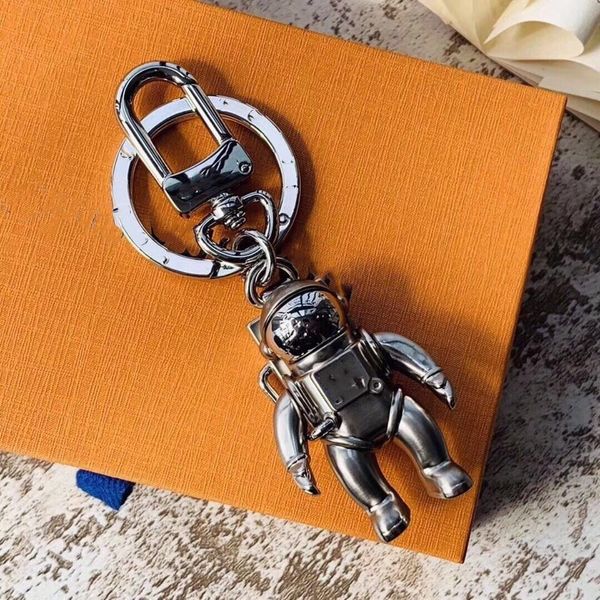 fashion car key chain brand creative astronaut design men and women luxury key chain gift box packaging, Silver
fashion car key chain brand creative astronaut design men and women luxury key chain gift box packaging, Silver