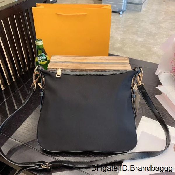 дизайнерская сумка новые горячие продажи crossbody сумки на ремне роскошные дизайнерские сумки женские сумки кошелек сумки тотализаторы y ba
дизайнерская сумка новые горячие продажи crossbody сумки на ремне роскошные дизайнерские сумки женские сумки кошелек сумки тотализаторы y ba