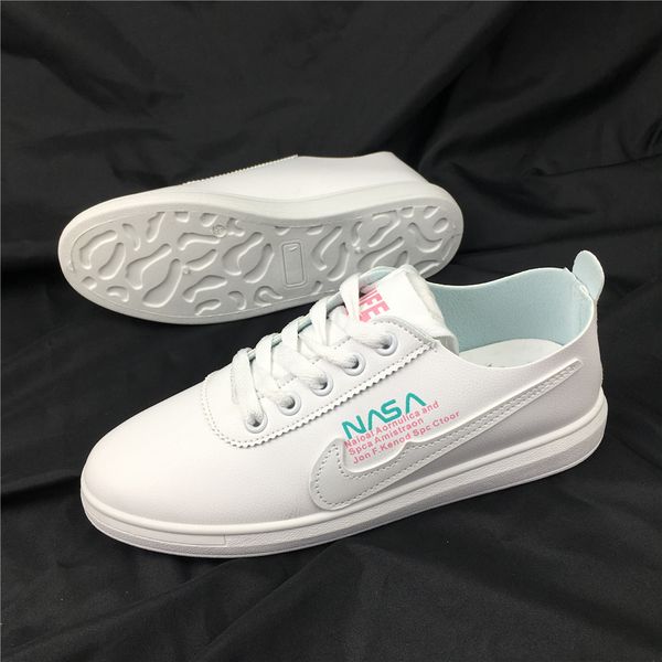 2019-20 women's shoes new shoes fashion casual single layer leather low to women sneakers ing, Black
2019-20 women's shoes new shoes fashion casual single layer leather low to women sneakers ing, Black