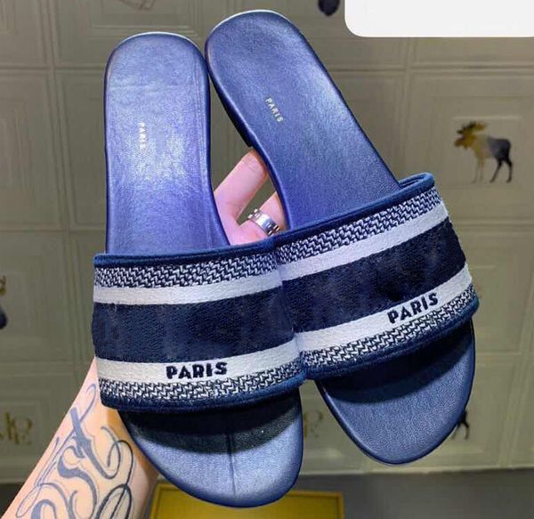 woman sandals slippers good quality slippers slides summer fashion flat/heels slipper shoes with box eu:35-40 di 009, Black
woman sandals slippers good quality slippers slides summer fashion flat/heels slipper shoes with box eu:35-40 di 009, Black