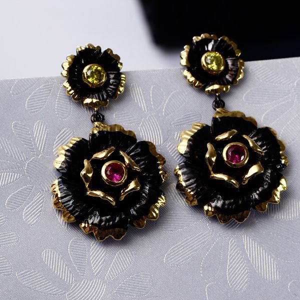 fashion-classic pendant earrings flower design with ruby and olivine cubic zirconia earrings, Golden;silver
fashion-classic pendant earrings flower design with ruby and olivine cubic zirconia earrings, Golden;silver