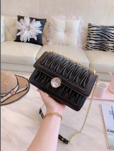 2020 style recommends special counter synchronizes new fund fashionable tide female must give street money
2020 style recommends special counter synchronizes new fund fashionable tide female must give street money
