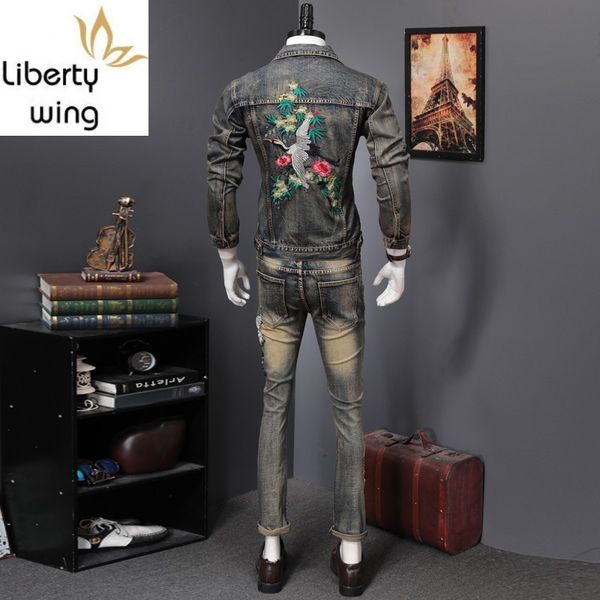 spring men vintage printed turn-down collar denim jacket slim embroidery cowboy coat + jeans pants two piece set male streetwear, Gray
spring men vintage printed turn-down collar denim jacket slim embroidery cowboy coat + jeans pants two piece set male streetwear, Gray