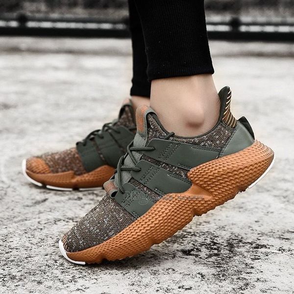fashion men shoes mesh breathable sneakers walking male footwear new comfortable lightweight running shoes ae-200303162
fashion men shoes mesh breathable sneakers walking male footwear new comfortable lightweight running shoes ae-200303162