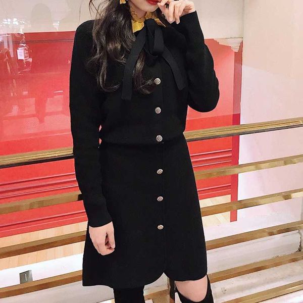 2020 early knitted cardigan sweater bow tie lace-up metal buckle outwear knitwear or ladides mini skirt, White
2020 early knitted cardigan sweater bow tie lace-up metal buckle outwear knitwear or ladides mini skirt, White