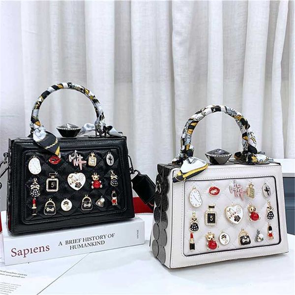women shoulder bags box totes women crystal handbags ornaments evening bags wedding hasp purses 2020 new ladies gift
women shoulder bags box totes women crystal handbags ornaments evening bags wedding hasp purses 2020 new ladies gift