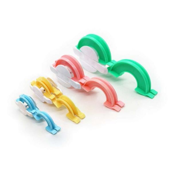 4pcs/set pom-pom maker kit fluff ball weaver needle knitting diy plastic handmade craft sewing tools set household supplies, Black
4pcs/set pom-pom maker kit fluff ball weaver needle knitting diy plastic handmade craft sewing tools set household supplies, Black