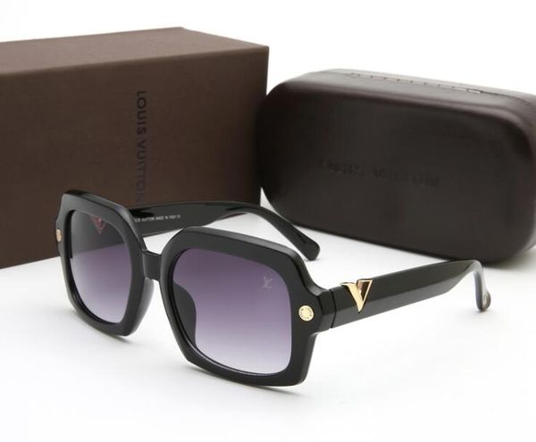 2019 designer sunglasses metal hinge sunglasses men glasses women sun glasses uv400 lens with original cases and 2535, White;black
2019 designer sunglasses metal hinge sunglasses men glasses women sun glasses uv400 lens with original cases and 2535, White;black