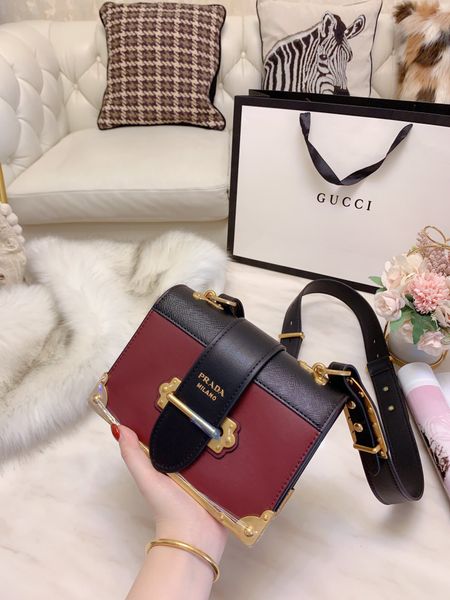 2020 new luxury handbags purses shoulder bag bags sac heels crossbody wallet backpack tasche belt waist prada women messager bags, Black;white 
2020 new luxury handbags purses shoulder bag bags sac heels crossbody wallet backpack tasche belt waist prada women messager bags, Black;white