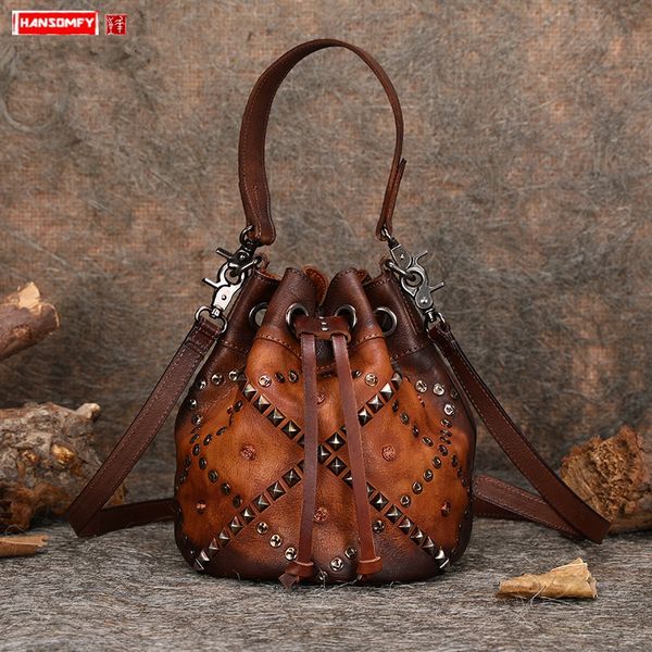 2020 new rivet retro leather small handbag women shoulder messenger bag female slung original handmade soft leather bucket bags
2020 new rivet retro leather small handbag women shoulder messenger bag female slung original handmade soft leather bucket bags
