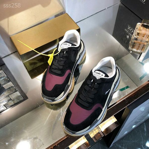 2020 new fashion europe and america sneaker triple generous shoes for men's women beige black sports shoe size 35-45
2020 new fashion europe and america sneaker triple generous shoes for men's women beige black sports shoe size 35-45