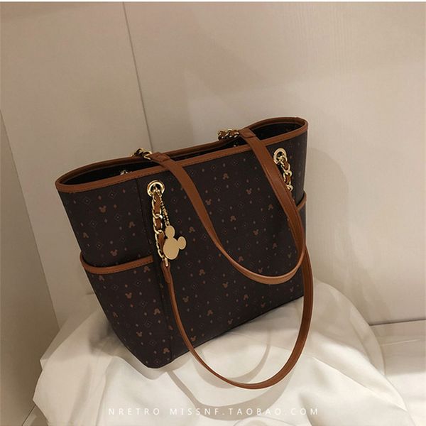 classic fashion pu leather luxury handbags women tote bags designer female shoulder bag ladies purses and handbags
classic fashion pu leather luxury handbags women tote bags designer female shoulder bag ladies purses and handbags