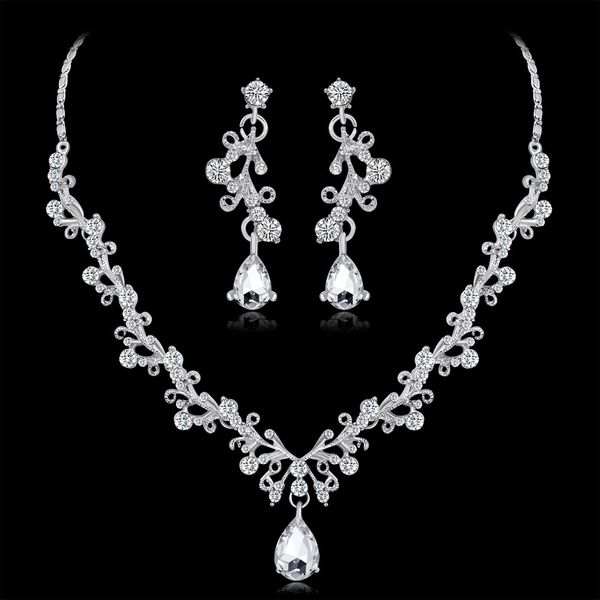 earrings necklace jewelry set two-piece exquisite silver simple temperament fashion bridal jewelry women gift accessories
earrings necklace jewelry set two-piece exquisite silver simple temperament fashion bridal jewelry women gift accessories