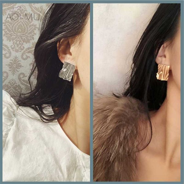 aomu new geometric fold texture irregular retro wave metal stud earrings for women girls party vintage jewelry gift accessories, Golden;silver
aomu new geometric fold texture irregular retro wave metal stud earrings for women girls party vintage jewelry gift accessories, Golden;silver