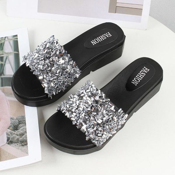 2020 summer sandals lady shiny outdoor beach street slippers women's fashion low heel flip flop flat bottom non-slip slippers, Black
2020 summer sandals lady shiny outdoor beach street slippers women's fashion low heel flip flop flat bottom non-slip slippers, Black