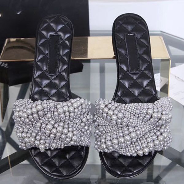new luxury fashion slide sandals slippers women with original box designer hand-made pearl beading beach flip flosize:35-40 with box t99, Black
new luxury fashion slide sandals slippers women with original box designer hand-made pearl beading beach flip flosize:35-40 with box t99, Black