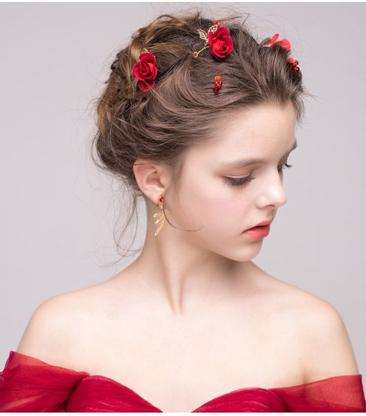 new ladies fashion red rose hair fork wedding bride hair accessories metal hairpin bridesmaid rhinestone hairpin party gift
new ladies fashion red rose hair fork wedding bride hair accessories metal hairpin bridesmaid rhinestone hairpin party gift