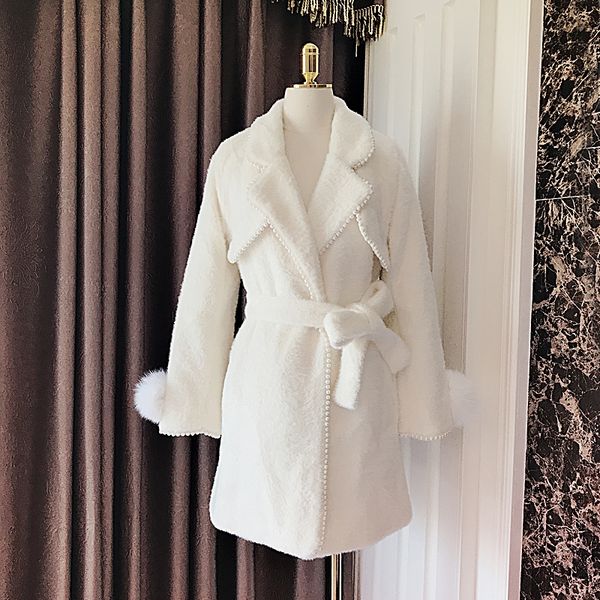 imitation gold mink suit lapel fur ball ball beaded slim tie bow warm coat, Tan;black
imitation gold mink suit lapel fur ball ball beaded slim tie bow warm coat, Tan;black