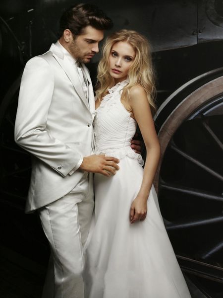 ivory/white wedding suits for men tailor made men suits designers 2018 slim fit groom tuxedo tails formal suit 3 pieces ternos, White;black
ivory/white wedding suits for men tailor made men suits designers 2018 slim fit groom tuxedo tails formal suit 3 pieces ternos, White;black