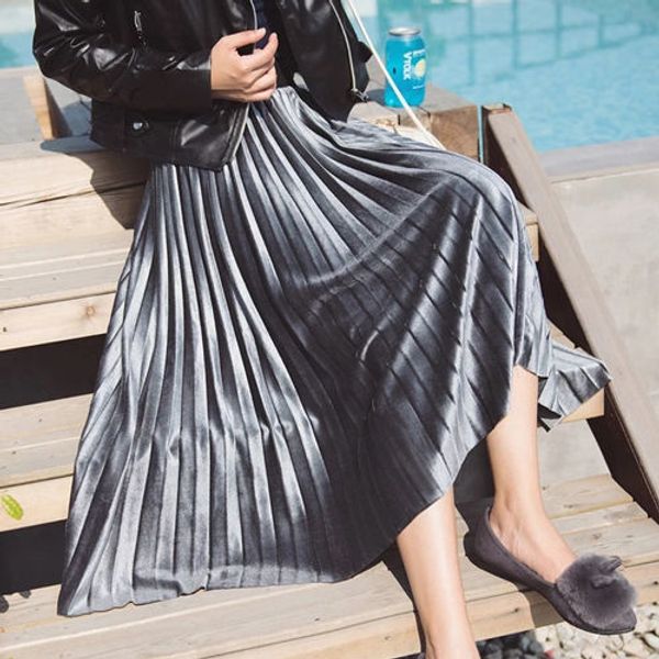 autumn and winter high waist women's skirts mid-length velvet big swing a-line pleated ladies skirt large size, Black
autumn and winter high waist women's skirts mid-length velvet big swing a-line pleated ladies skirt large size, Black