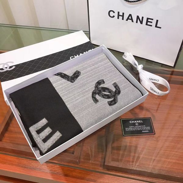 scarf female autumn and winter korean version copy cashmere thermal insulation large shawl long outside, Blue;gray 
scarf female autumn and winter korean version copy cashmere thermal insulation large shawl long outside, Blue;gray