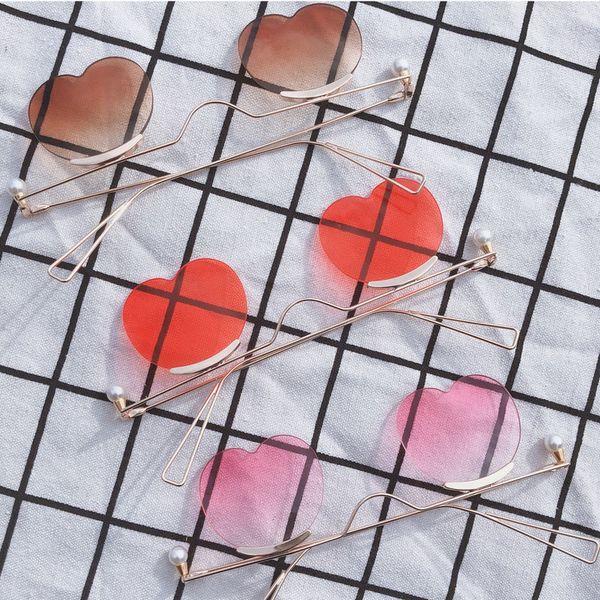 vintage heart sunglasses women flat down rimless gradient ocean lens sun glasses men female shades pearl decoration eyewear, White;black
vintage heart sunglasses women flat down rimless gradient ocean lens sun glasses men female shades pearl decoration eyewear, White;black