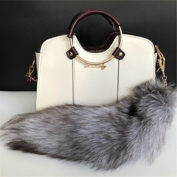 40cm/16"- real silver blue fox fur tail keychians cosplay toy keyrings car keychain bag charm tassels 
40cm/16"- real silver blue fox fur tail keychians cosplay toy keyrings car keychain bag charm tassels